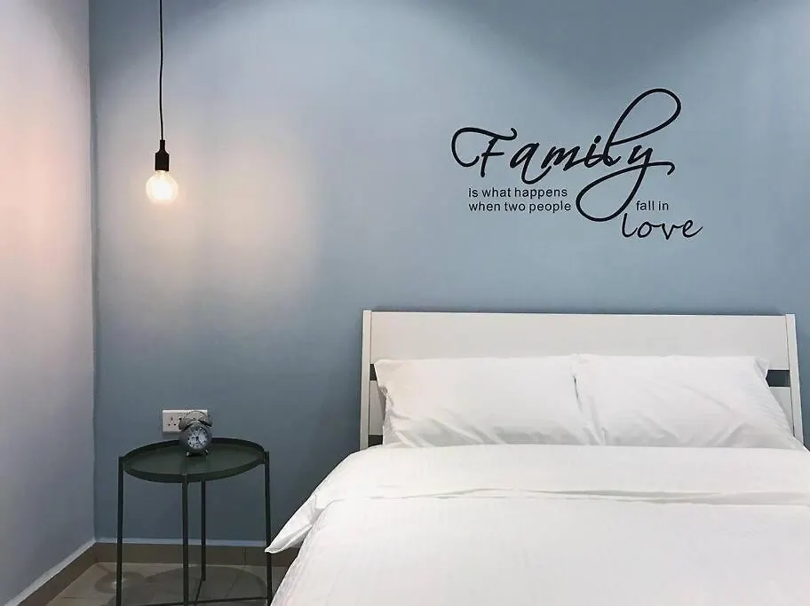 Holiday home Fifteen Famiglia Malacca - Homestay
