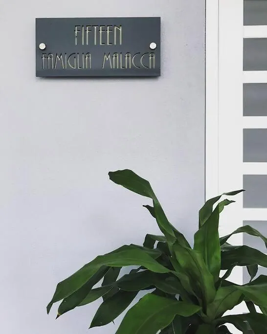 Fifteen Famiglia Malacca - Homestay